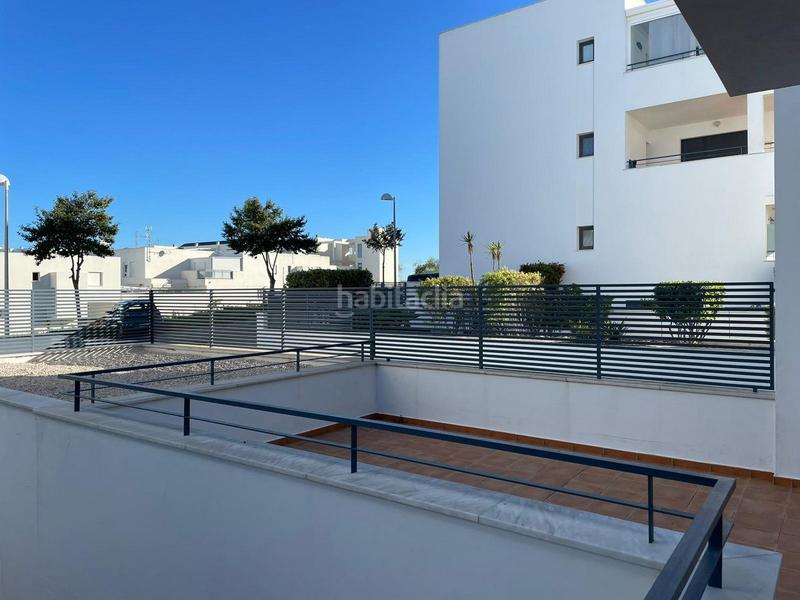 Foto 38b08b1e-e589-4d5d-a971-d5117d712eb2. Alquiler apartamento  en alquiler en cañada honda, 3 dormitorios. en Conil de la Frontera