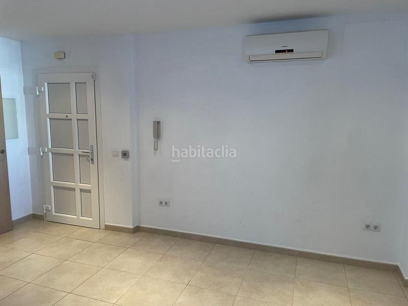 Foto 8fca71f1-7d19-46fc-bf0f-bca7d754825c. Alquiler apartamento  en alquiler en cañada honda, 3 dormitorios. en Conil de la Frontera
