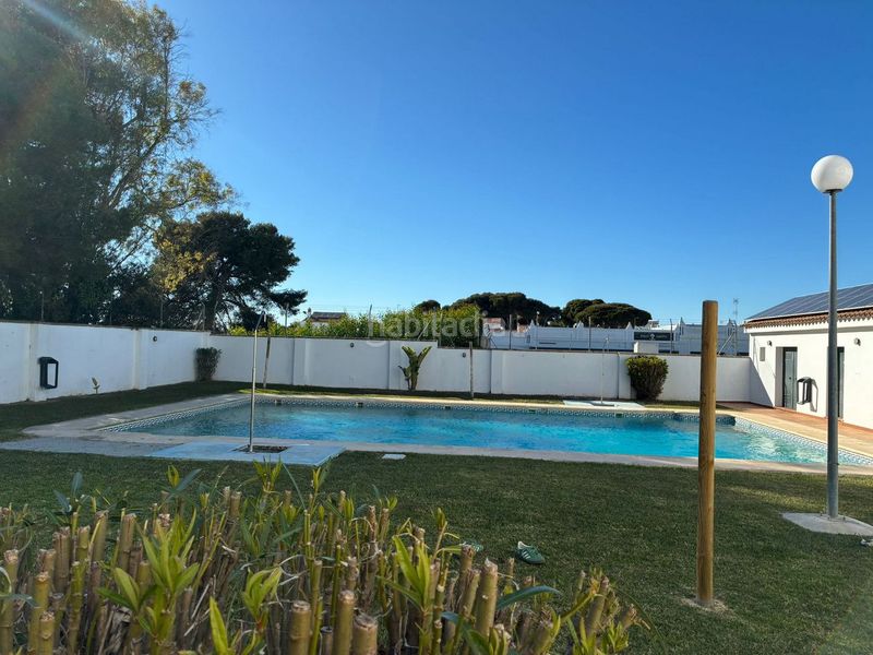 Foto 3a63ce3c-a7f0-4f36-b866-50a23f636a2f. Apartament amb aparcament a Conil Conil de la Frontera