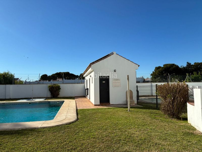 Foto 972093cd-8def-4ea0-910b-ff9737c15a59. Apartament amb aparcament a Conil Conil de la Frontera