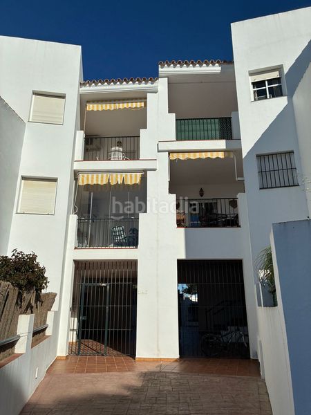 Foto cab589e3-44db-403c-b610-3b82423bf241. Apartament amb aparcament a Conil Conil de la Frontera