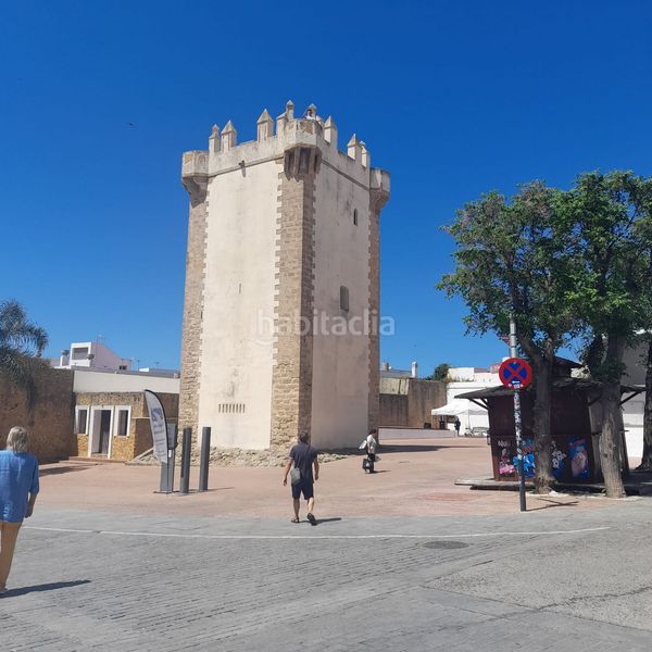 Foto 2b1d1fa0-e47a-48da-b11a-cc2224d7c0e2. Pis amb calefacció aparcament a Conil Conil de la Frontera