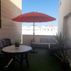 Pis a Conil. Piso en venta en la bodega, 3 dormitorios.