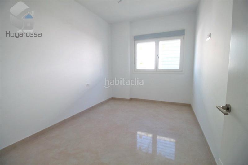 Foto 471bc282-beec-4d41-bee1-fcbd9048b0a3. Casa adossada amb calefacció aparcament a Rinconada (La)