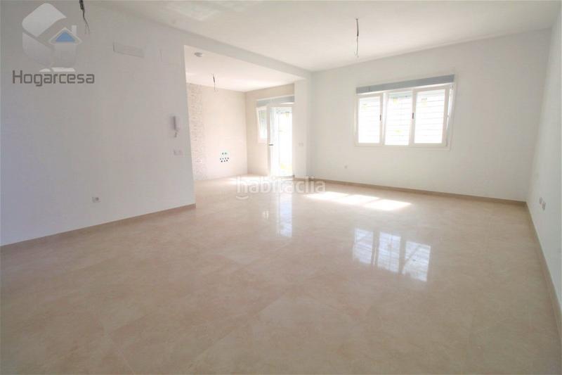 Foto f703c452-8cd8-4bf3-b9f4-4f9b8bd69ac5. Casa adossada amb calefacció aparcament a Rinconada (La)