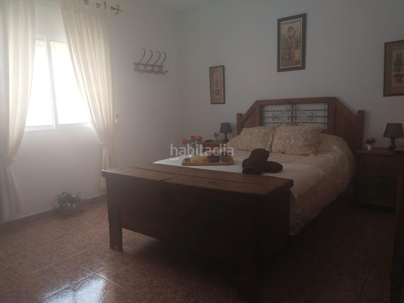 Foto a14a5fbc-adef-4823-a14b-f3cc39cf59da. Lloguer xalet amb xemeneia a Casabermeja