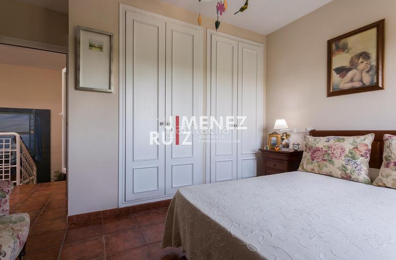 Foto 33205f64-4842-4d21-8f80-3645edcea0fd. Casa aparellada amb aparcament a El Águila Puerto de Santa María (El)