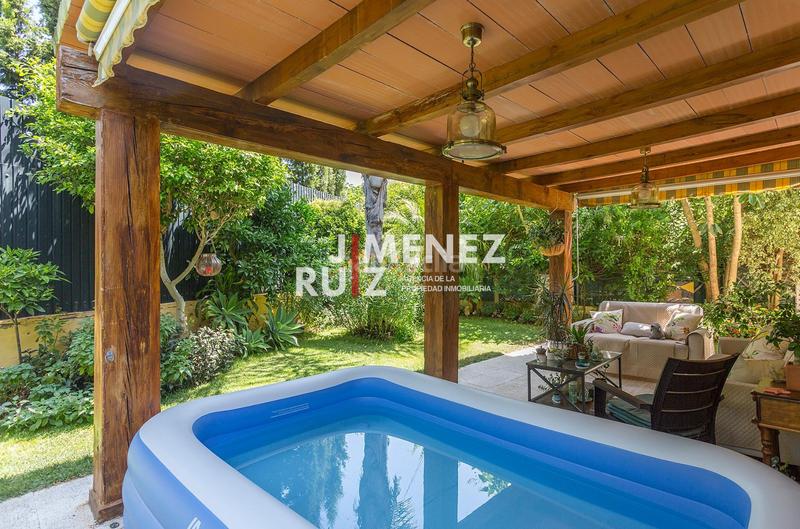 Foto 540b0341-9d3b-4ed9-96c6-7ff573f2a699. Casa aparellada amb aparcament a El Águila Puerto de Santa María (El)