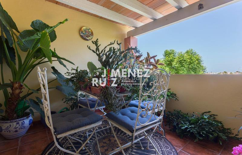 Foto 5abb8529-57cd-4de2-bca9-ab8353ac219c. Casa aparellada amb aparcament a El Águila Puerto de Santa María (El)