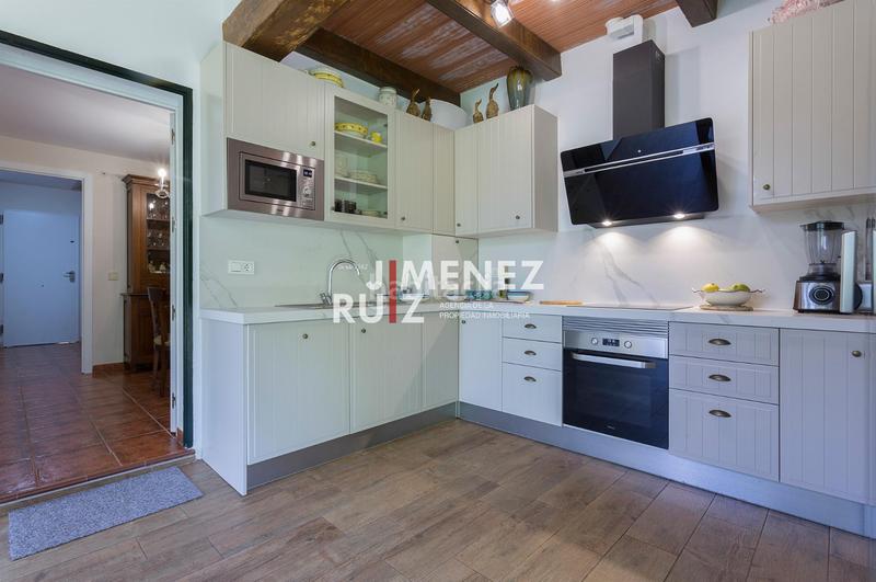 Foto 68699a70-4610-46d6-9e02-704ed61700e2. Casa aparellada amb aparcament a El Águila Puerto de Santa María (El)