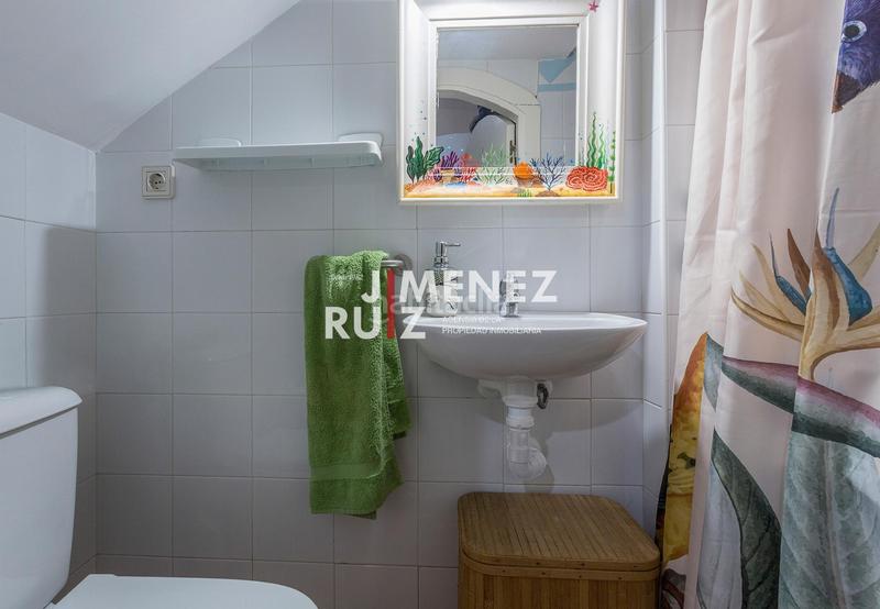 Foto 9c81e9d9-87d2-4700-8196-aed0370603bd. Casa aparellada amb aparcament a El Águila Puerto de Santa María (El)