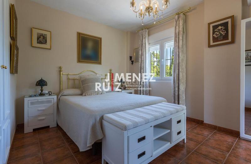 Foto d0b62b01-817e-4824-a939-3e54f0494a51. Casa aparellada amb aparcament a El Águila Puerto de Santa María (El)