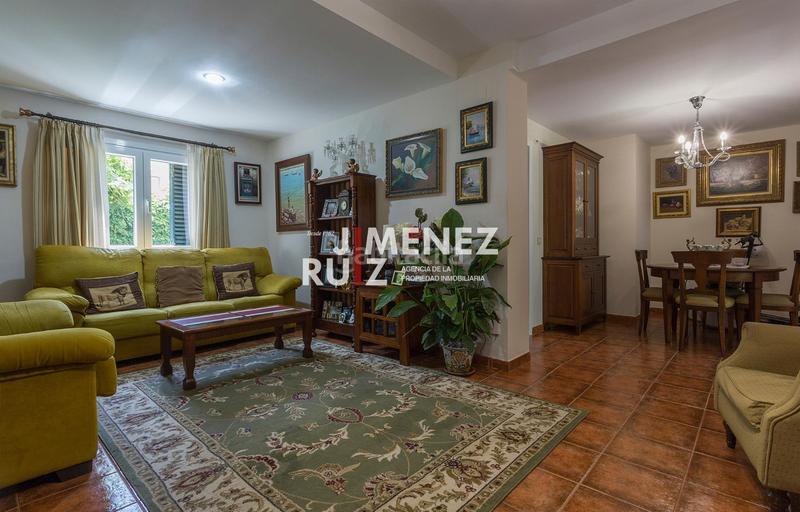 Foto dd35cc9c-cf66-4ec2-bbc6-378ddeecae75. Casa aparellada amb aparcament a El Águila Puerto de Santa María (El)