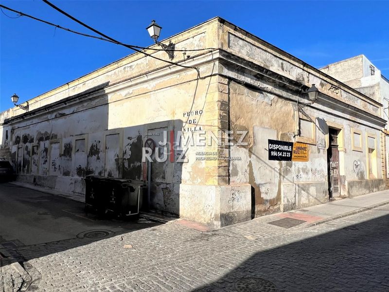 Foto 99a799bb-dcd0-4bf5-87ae-985008a690ab. Edificio en Casco Histórico - Zona Alta Puerto de Santa María (El)