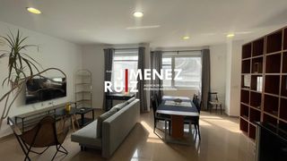 Miete Etagenwohnung in Casco Histórico - Ribera del Marisco. Alquiler anual en pleno centro
