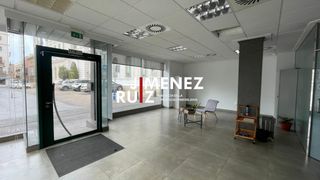 Local Comercial a Plaza de Isaac Peral
