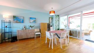 Maison jumelée à Cotomar. Chalet con jardín