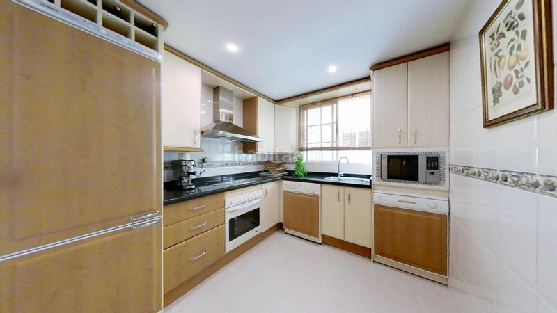 Foto 362c25c3-bd6f-4111-8ef2-dc5dd4980e5d. Ático  dúplex en Cotomar Rincón de la Victoria