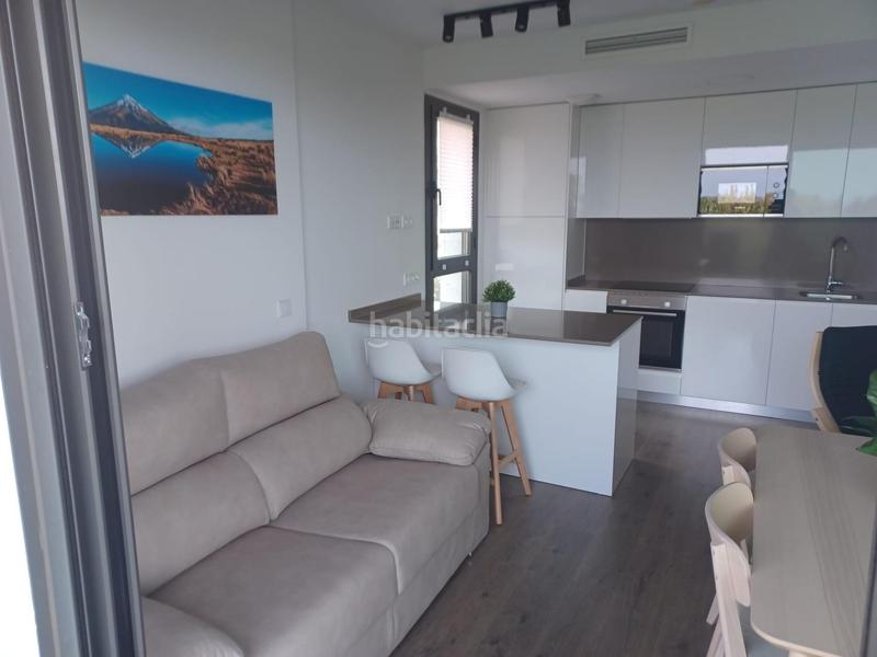 Foto 989b4f48-7c56-44da-b79d-8199125b1060. Lloguer pis amb aparcament piscina a Poniente-Faro Torre del Mar