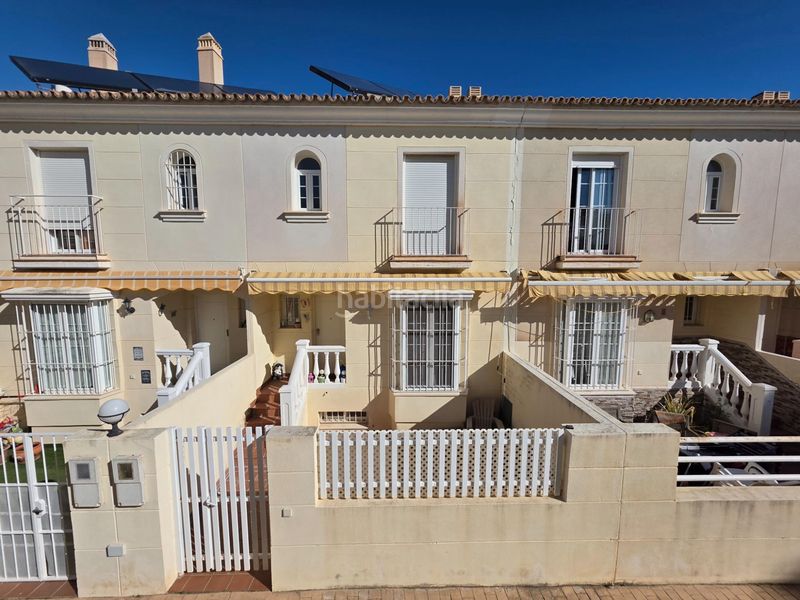 Foto 4d5466be-55c3-41bf-90d1-9b7408f9791b. Casa adossada amb calefacció aparcament piscina a Rincón de la Victoria
