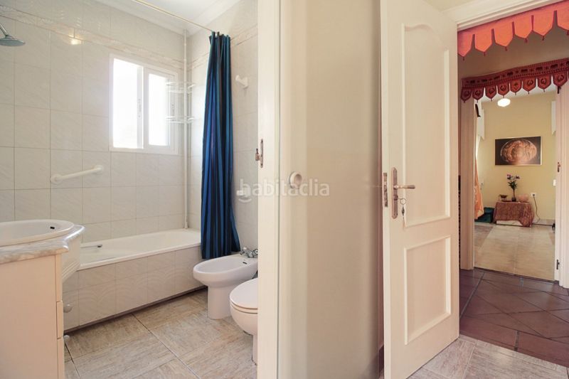 Foto d537a7f6-9557-49a8-8cde-12140aea95c2. Xalet amb calefacció aparcament piscina a Almayate Bajo