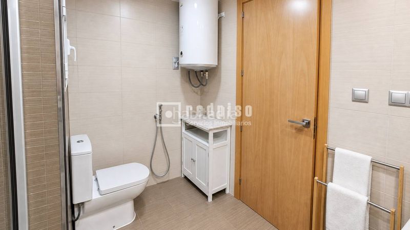 Foto f4e89ec3-d93c-4f46-8822-a7e83a7e2126. Pis a Trinitat Valencia