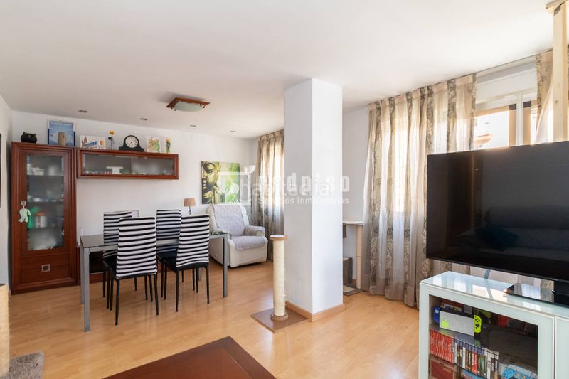 Foto b3c140e3-8f6d-44f3-8af7-4eeb648a35d8. Pis a Trinitat Valencia