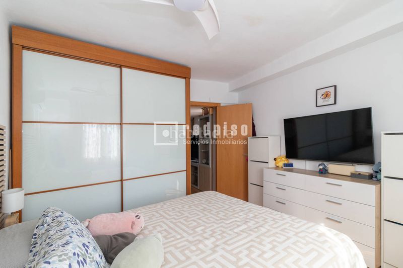 Foto b9a3fd8d-e891-4197-b296-2d91ec50257e. Pis a Trinitat Valencia