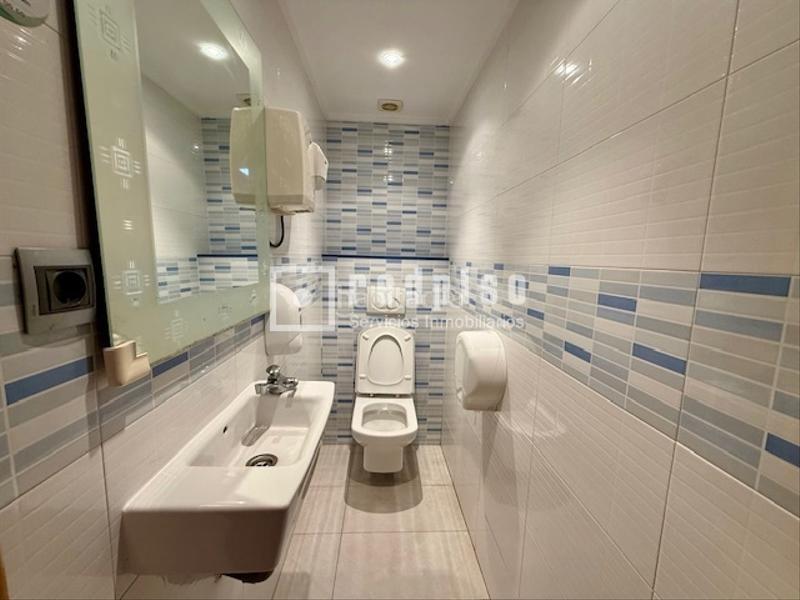 Foto c6c98fae-16d2-4afa-aac1-4c65081fbd05. Locale commerciale in Ciudad de Asís Alicante