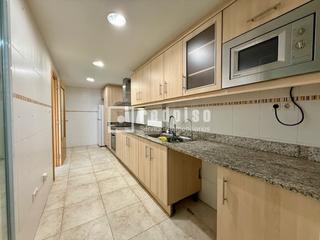 Appartement  Aguila. Vivienda 3 dormitorios, 2 baños, patio, terraza y plaza de garaj
