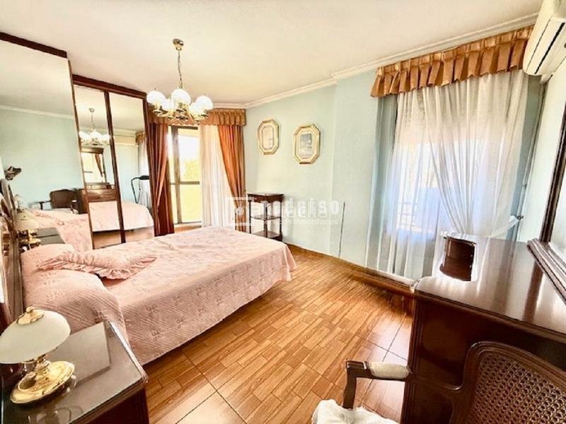 Foto 6727efea-be18-45c7-a272-793dcc436cd3. Etagenwohnung mit heizung in Florida Baja Alicante