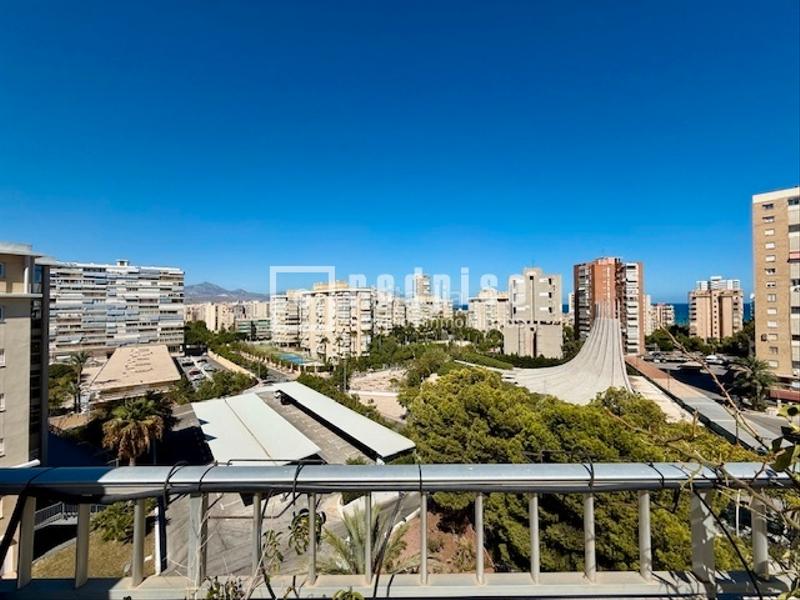 Foto 0343ba24-020e-45dd-b7a5-d2c642ca4b20. Attique avec chauffage parking piscine dans Playa de San Juan Alicante