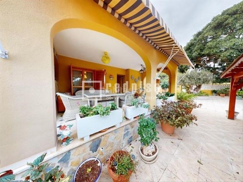 Foto 06707fa3-bba8-4811-8536-a4aa131e31d2. Xalet amb calefacció piscina a Almajada-Ravel Mutxamel