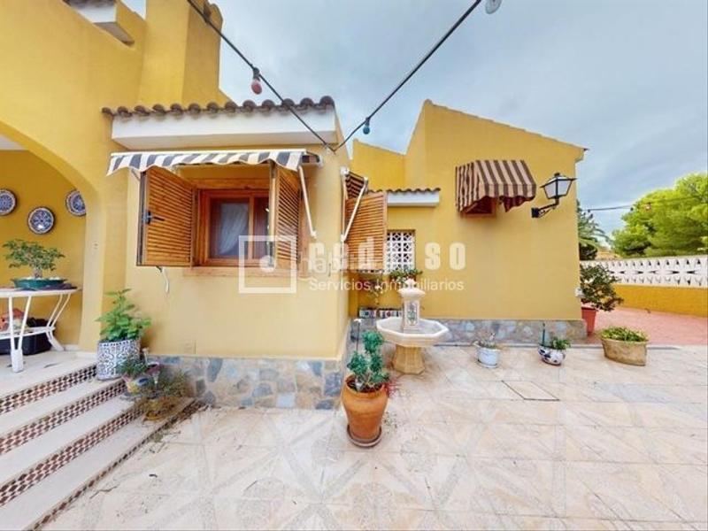 Foto 20bb6413-b86d-4259-aa51-6a396e857f3c. Xalet amb calefacció piscina a Almajada-Ravel Mutxamel