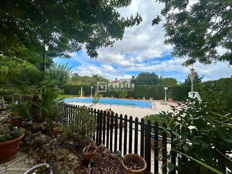 Foto 3718442f-f6c7-4cf0-9aa5-26d2249e2f33. Xalet amb calefacció piscina a Almajada-Ravel Mutxamel