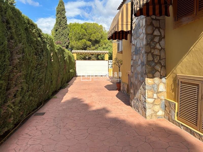 Foto 757bd668-9404-4850-a3af-84968515bfb4. Xalet amb calefacció piscina a Almajada-Ravel Mutxamel