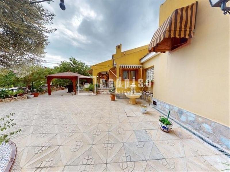 Foto a613ee74-d634-4a71-8274-183cbeac3e12. Xalet amb calefacció piscina a Almajada-Ravel Mutxamel