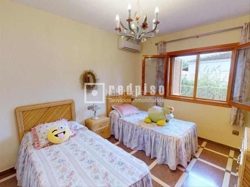 Foto ad4921c5-0aa3-4912-93b3-7e1892af7042. Xalet amb calefacció piscina a Almajada-Ravel Mutxamel