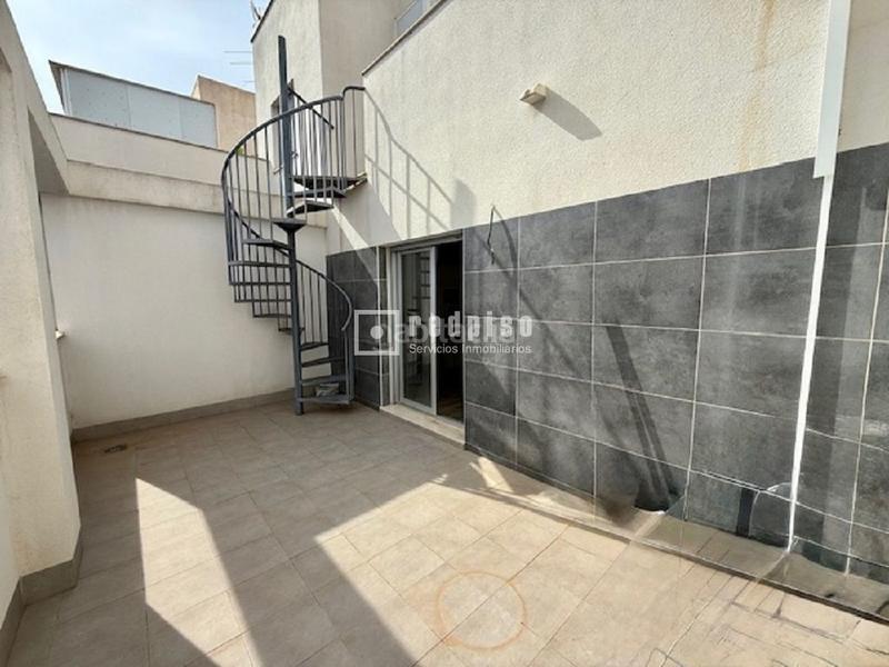 Foto 6e9f5b7e-b00e-4fa6-a95a-dee3a07403cd. Attique avec chauffage dans Carolinas Bajas Alicante