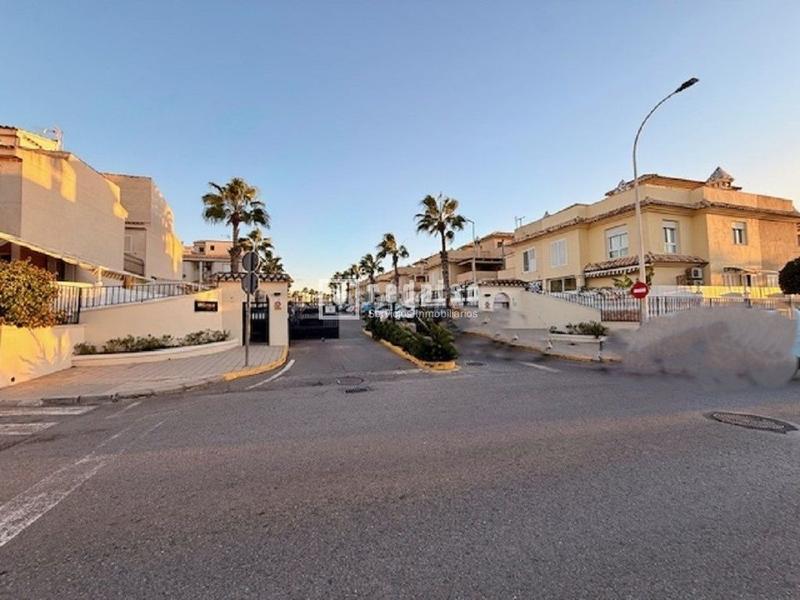 Foto 3c749566-2223-4fb5-a65d-8b2866325440. Casa con riscaldamento parcheggio piscina in Monte Faro-Altomar II Santa Pola