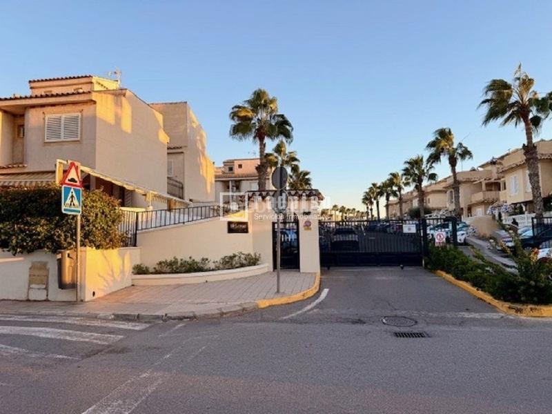 Foto f8996123-ed51-4288-97ec-cb154acb5e1f. Casa con riscaldamento parcheggio piscina in Monte Faro-Altomar II Santa Pola