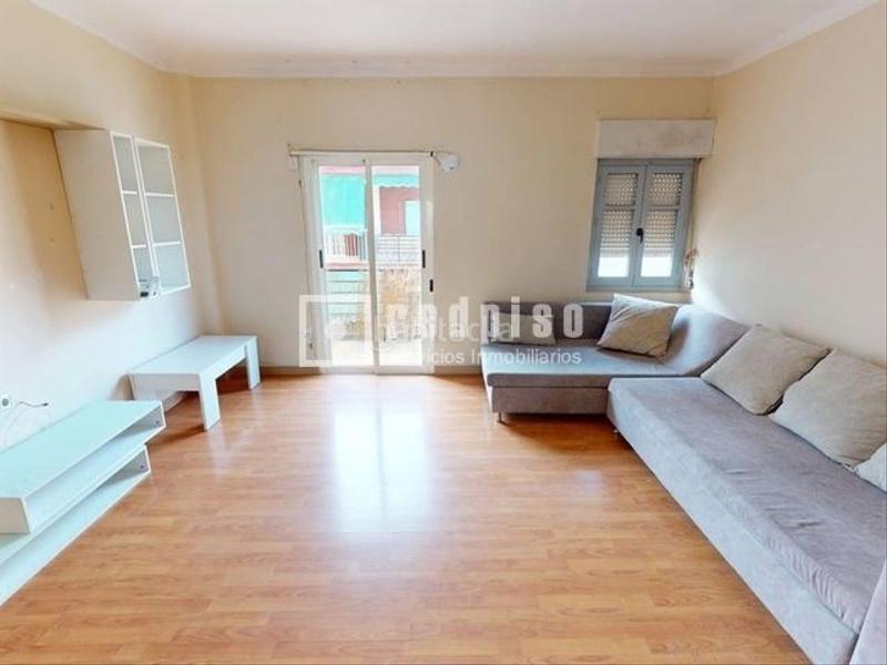 Foto fed557f1-36b1-4a77-86df-63e92bd093c0. Flat in San Fernando - Princesa Mercedes Alicante