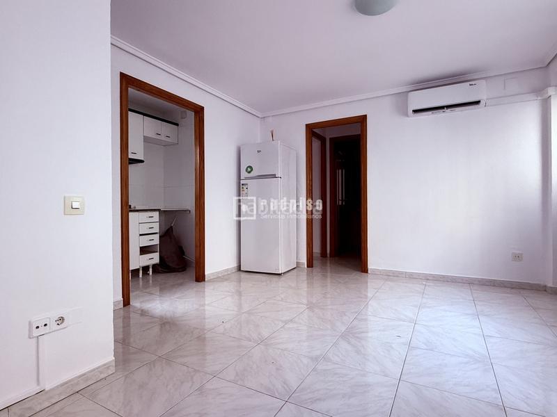 Foto 3c31fff0-4667-40f3-a4a2-a6dd325062ac. Piso en Barrio Benicalap Valencia