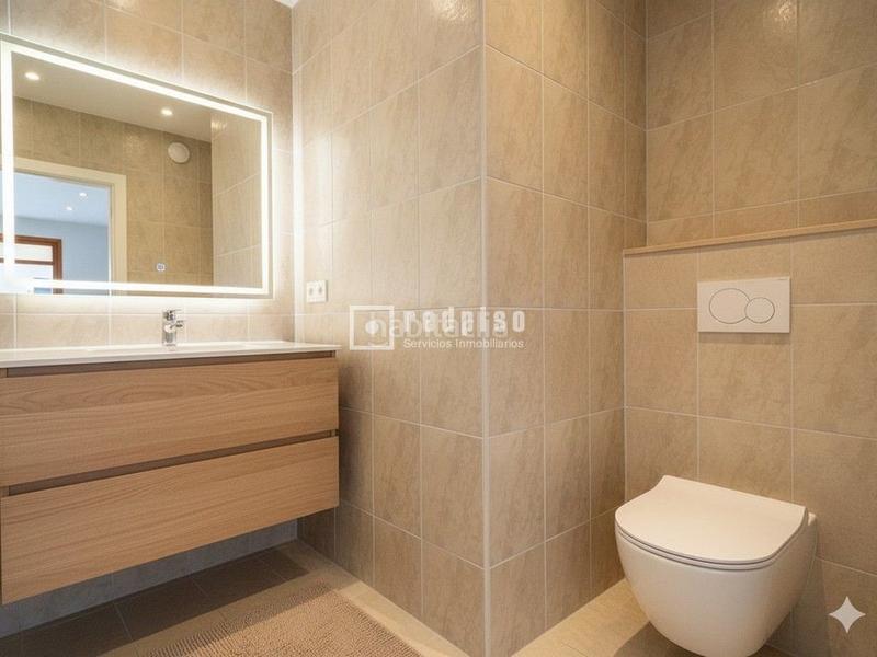 Foto 47d45dcf-562a-4ac4-8cc0-c0651c5163d3. Piso en Barrio Benicalap Valencia