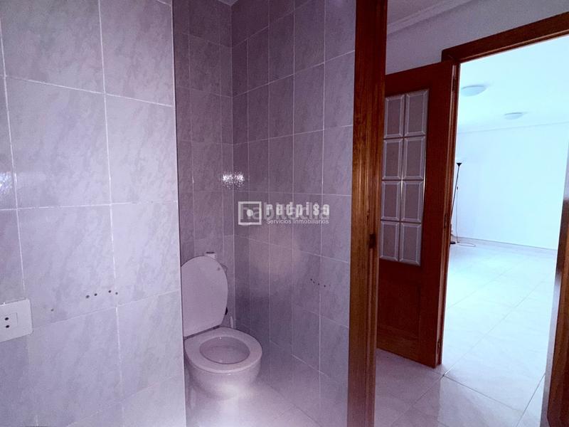 Foto 69619b25-f626-4543-8da6-9a596578965f. Piso en Barrio Benicalap Valencia