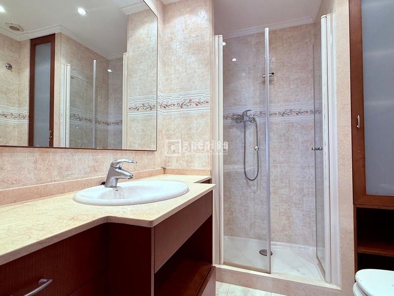 Foto f6c43530-bea5-47c4-99a2-1e36e24338f1. Appartement dans El Botànic Valencia