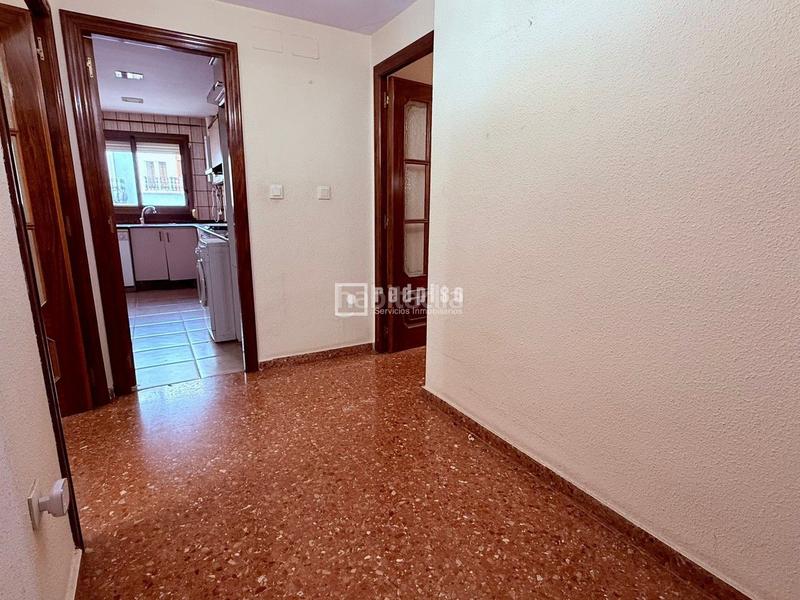 Foto 9a235f65-e73d-45d3-9b40-765a16154ec3. Piso en El Botànic Valencia