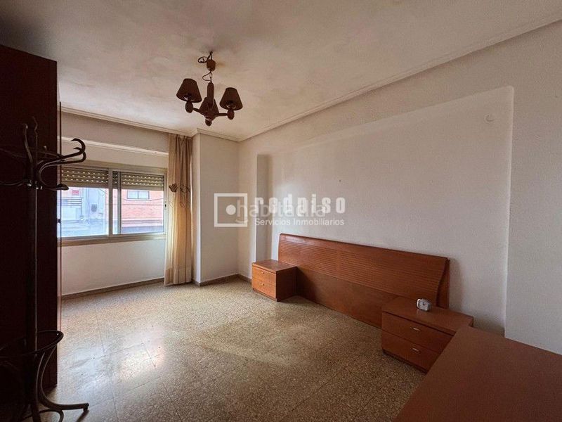 Foto 3acb1db7-394f-488b-8a2c-29dcc46353bd. Piso en Barrio Benicalap Valencia