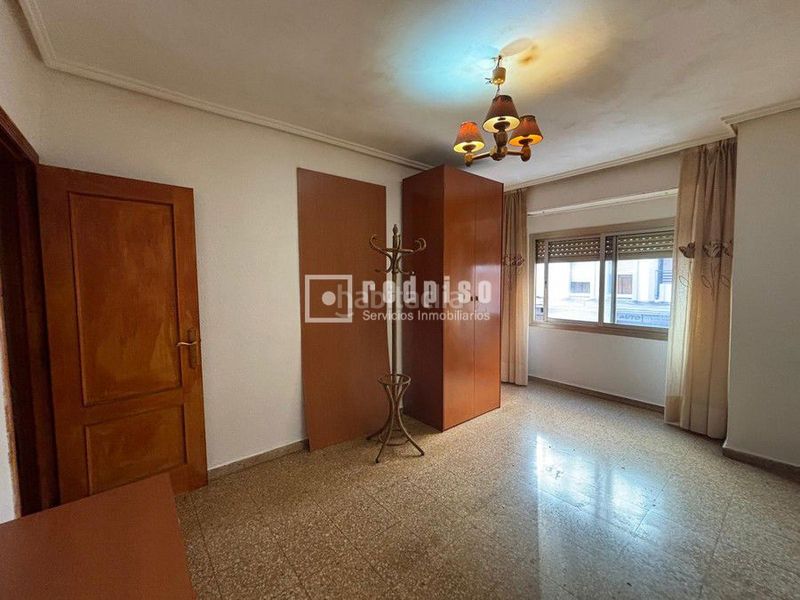 Foto 3ea9accd-79d7-45e4-943f-605ea68d612e. Piso en Barrio Benicalap Valencia