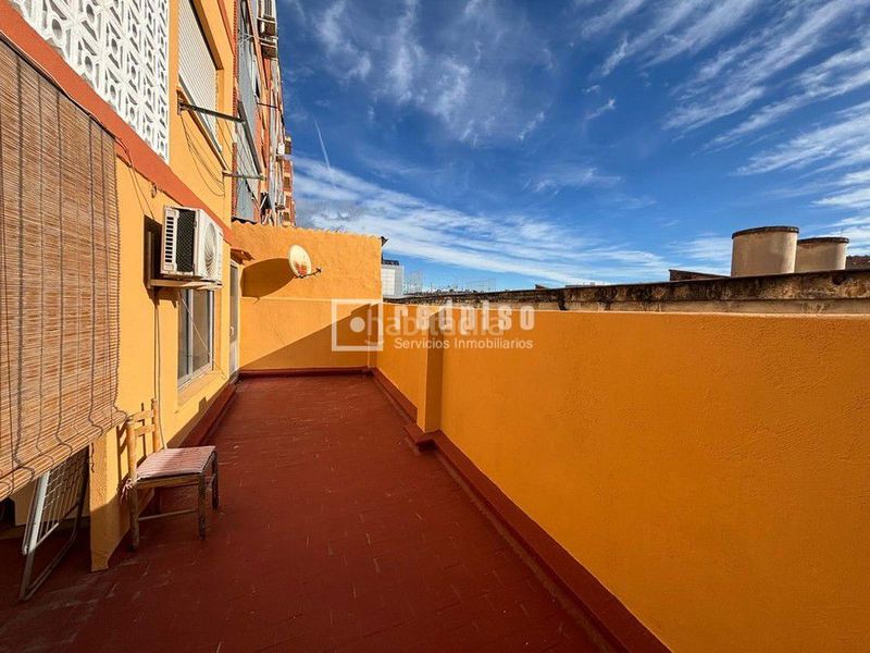 Foto 5ff75edb-35c9-46f0-be53-6ad594fcf24e. Piso en Barrio Benicalap Valencia